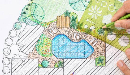 Aufmaßplan fürs Grundstück wird gezeichnet