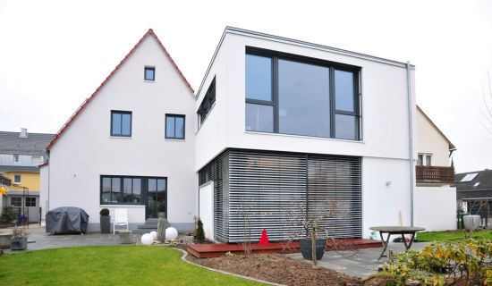 Anbau Haus als moderner Kubus