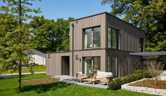 Zweigeschossiges kleines Haus