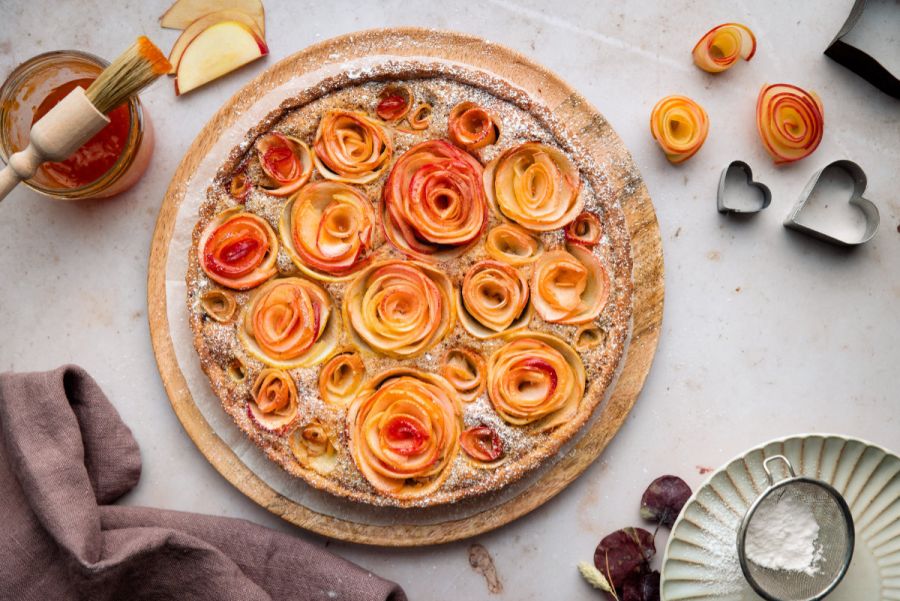 Apfelrosenkuchen