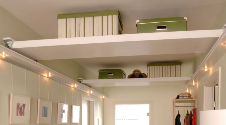 Schiebbare Regalböden für den Flur selber bauen