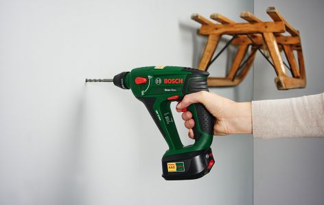 Upcycling: Aus altem Holzschlitten wird eine Garderobe