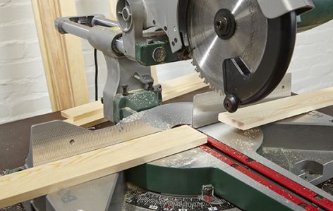 Zuschnitt der Holzleisten