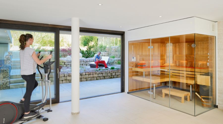 Keller als Wohnraum nutzen: Wohnkeller mit Sauna und Fitnessband