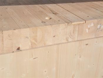leimfreie Brettstapeldecke auf Tragwand