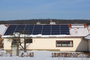 Solar im Winter: Lohnt sich eine Solaranlage in der dunklen Jahreszeit?