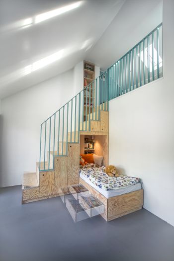 Einbaubett