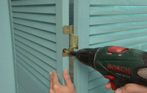 Bauanleitung Holzfensterläden: Lamellentüren verschrauben