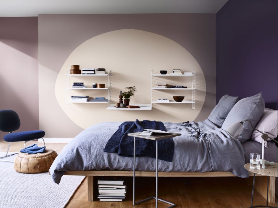Wandfarbe Grau mit cremefarbenen Kreis