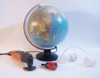 Globusleuchte Bauanleitung Globus Lampe selber machen basteln
