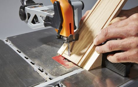 Holz zuschneiden