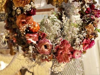Kranz aus Trockenblumen