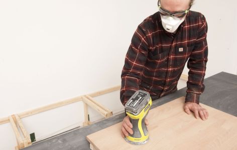 Bank bauen und schleifen