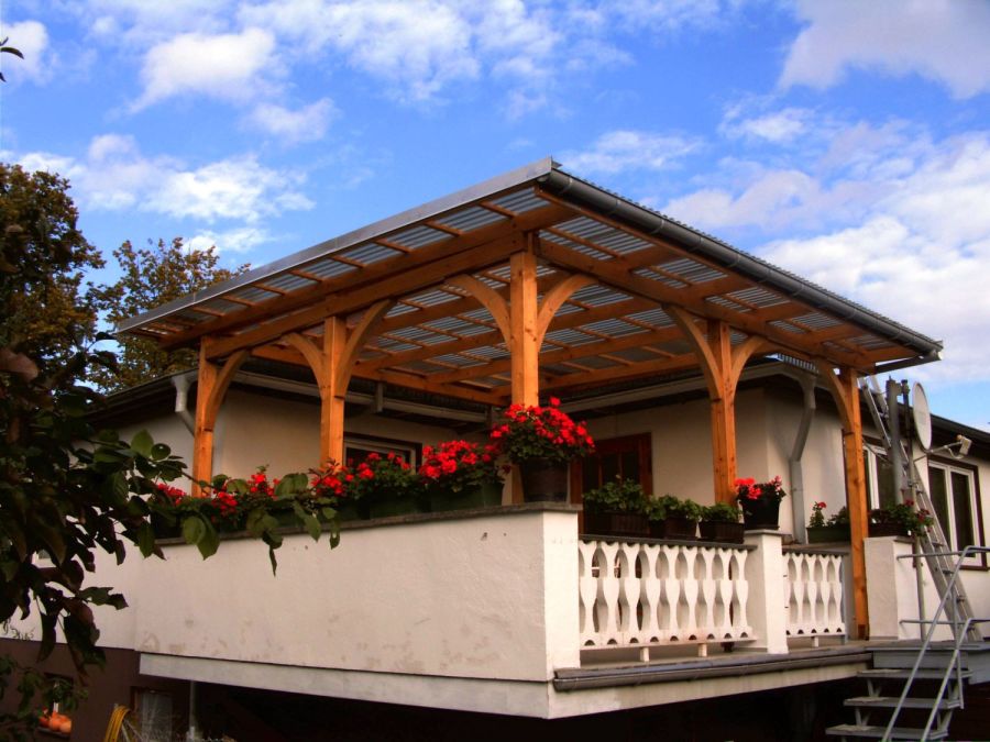 Holz Pergola für Balkon