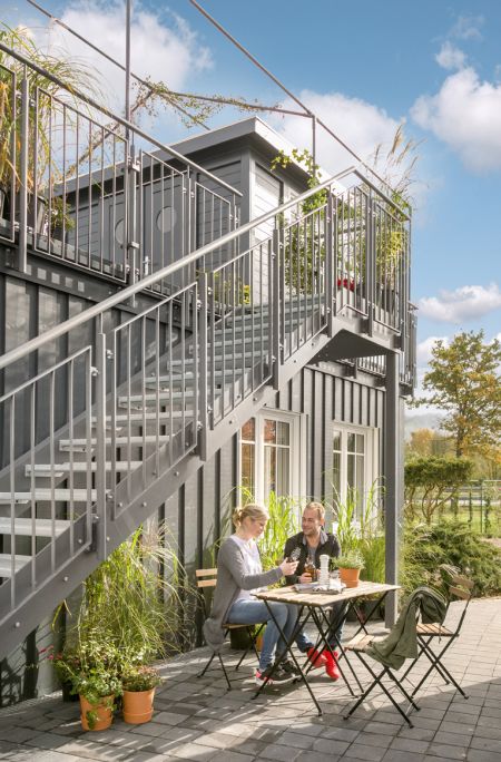 Zusatzbausteine erweitern das Grundmodul im Tiny House