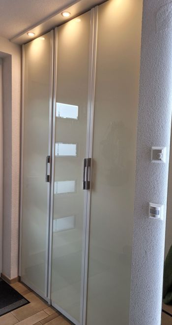 Beleuchtete Garderobe