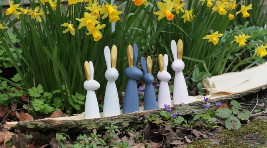 hauseingang osterdeko holz selber machen modern Osterhasen