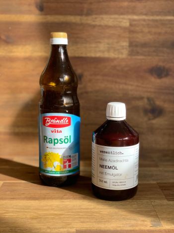 Rapsöl und Neemöl