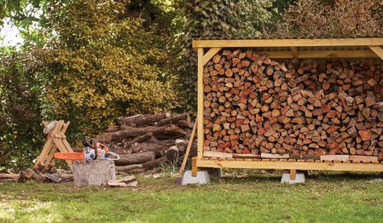 Holzunterstand selber bauen Anleitung