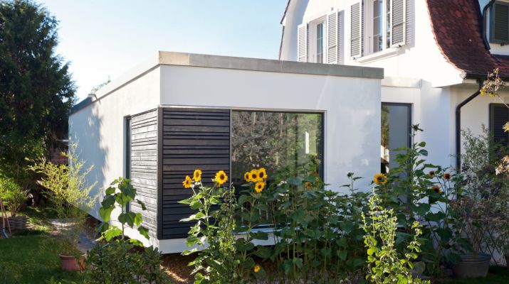Hausanbau Beispiel mit Kubus neben dem Haus
