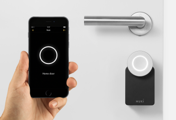 Digitales Schloss, das sich via Bluetooth mit dem Smartphone öffnen und schließen lässt.
