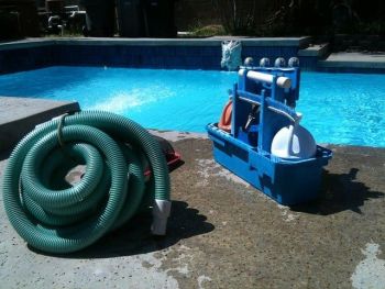 Pool reinigen Ausrüstung
