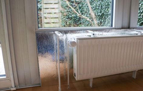 Reflektionsfolie sorgt für mehr Wärmeeffizienz