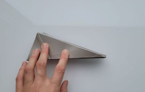 Papierstern Spitzen aufeinander gefaltet