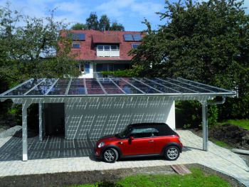 Carport mit Solardach