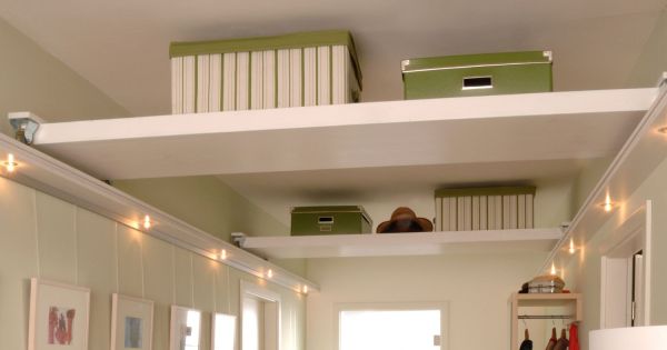 Mehr Stauraum: Flexible Regalböden für den Flur bauen