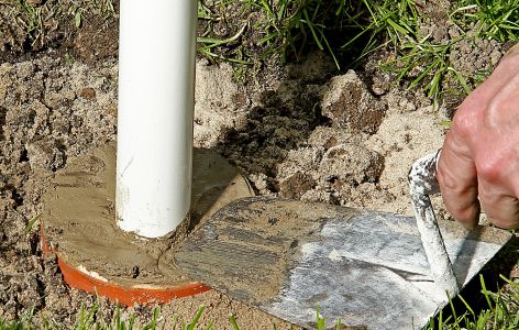 Beton wird glatt gestrichen