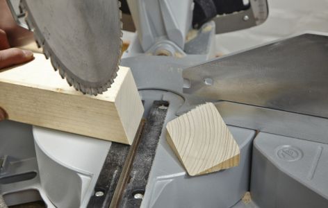 Einstellung der Säge für die Beine