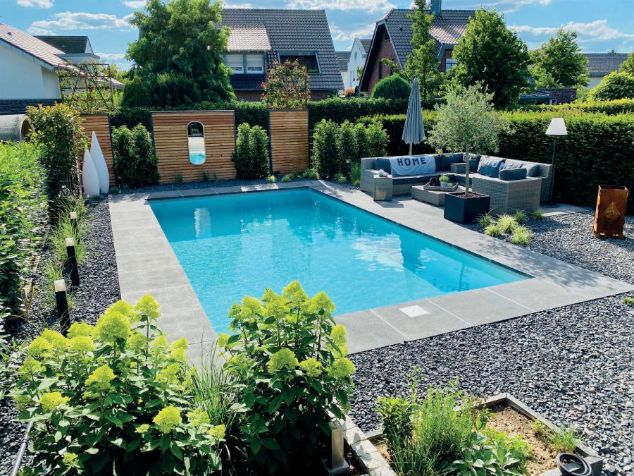 Einbaupool im Garten