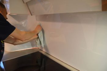 Küchenrückwand Folie anbringen