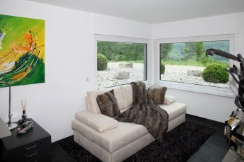 Hanglage des Hauses für einen Wohnkeller nutzen