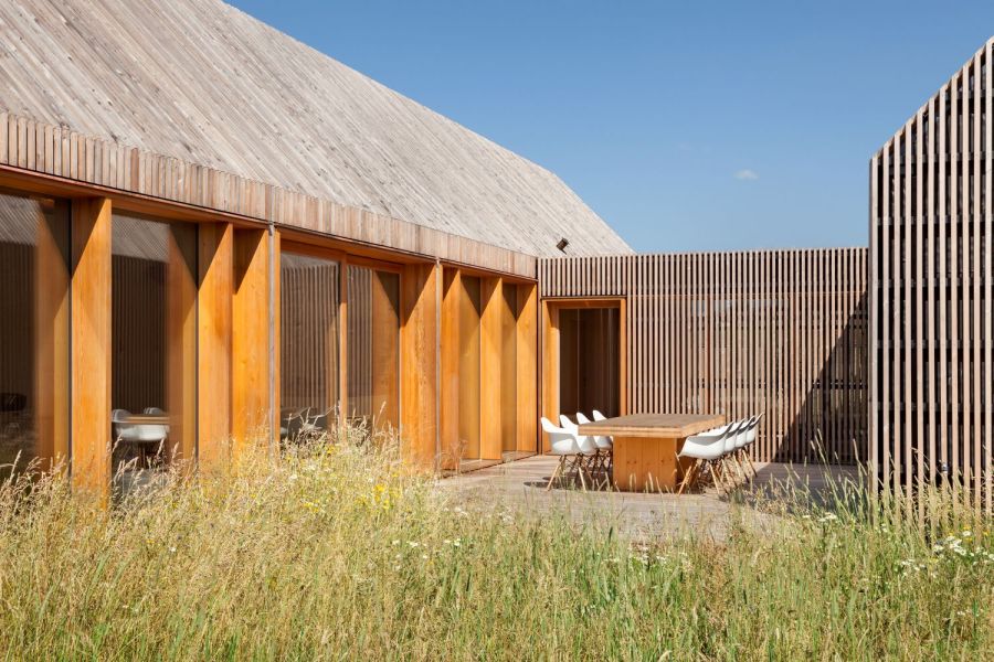 Innenhof aus Holz