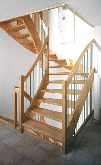 dachboden ausbauen treppe holztreppe