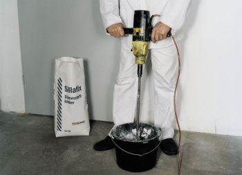 Kellerdecke dämmen Kleber anmischen