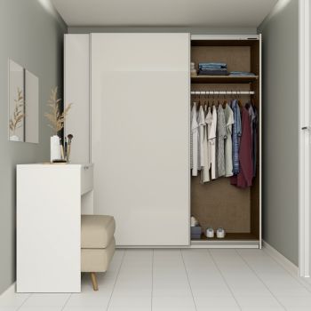 Ausmisten des Kleiderschranks Home Makeover