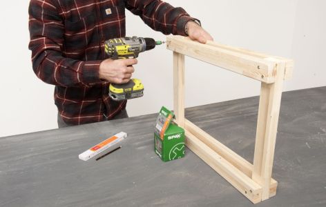Sitzbank Gerüst bauen