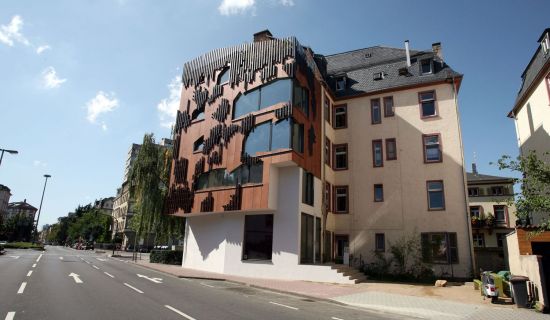Minihaus-Anbau in Frankfurt Reportage