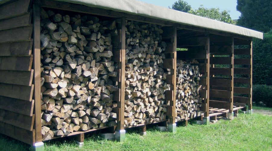 holzlager selber bauen anleitung brennholzlager kaminholz unterstand holz