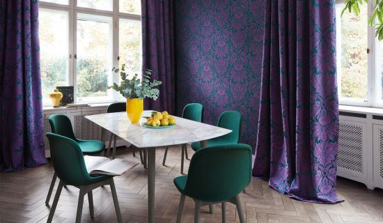 Tapeten in Trendfarbe Ultra Violett