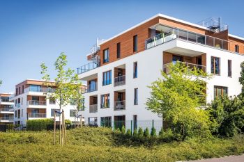 Mehrfamilienhaus