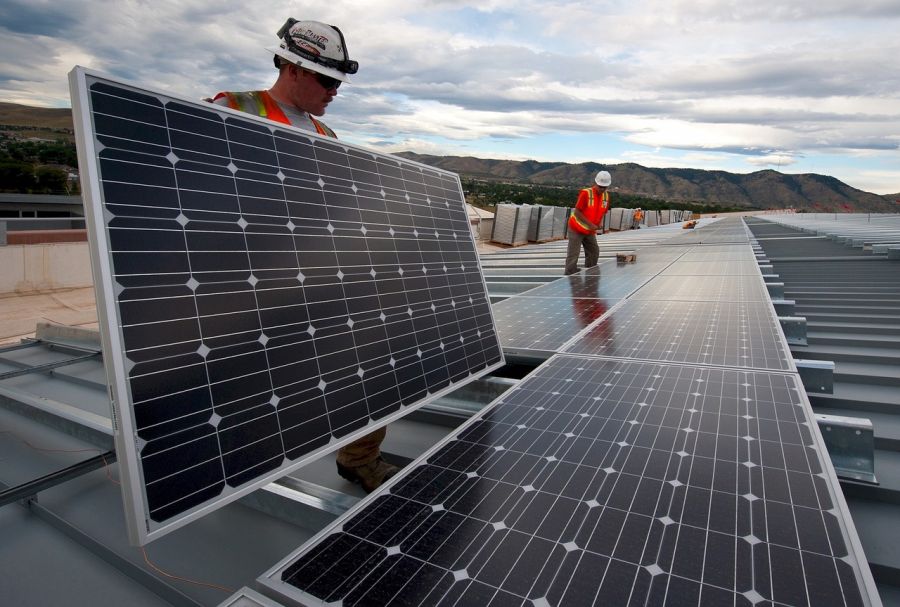 photovoltaikanlage solarstrom erzeugen haus