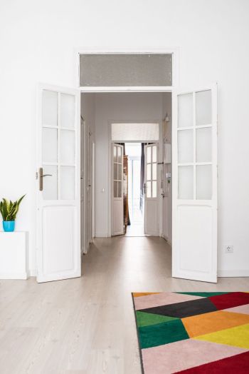 Stoßlüften Querlüften alle Türen und Fenster auf