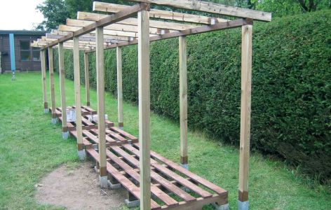 Holzunterstand Rohbau Konstruktion