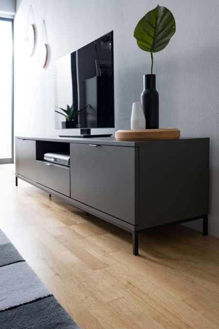 Minimalistisch einrichten mit schlanken Möbel