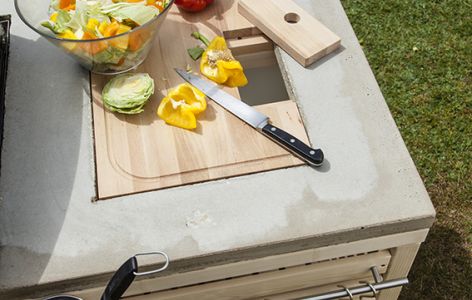 Schneidbrett für Grillstation
