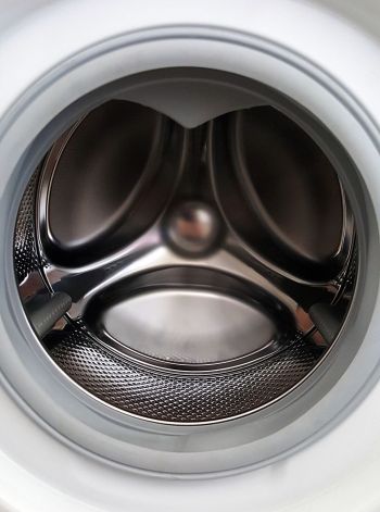 Strahlende Waschmaschine